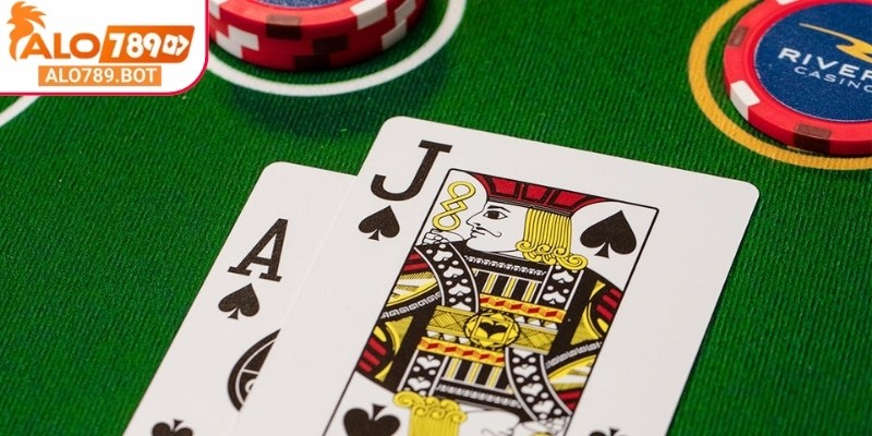 Mỗi ván Blackjack Alo789 mang đến cơ hội thử thách khả năng tính toán