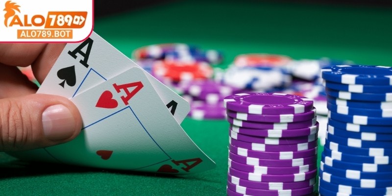 Quan sát hành động của đối thủ để đưa ra quyết định cược chính xác